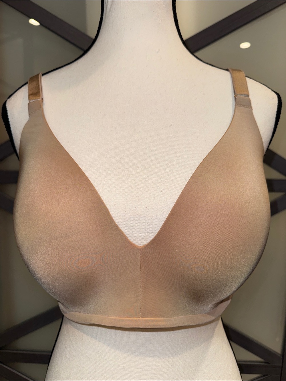 Soma Vanishing 360 Wireless Bra 34DD Nude Seamless Full Coverage